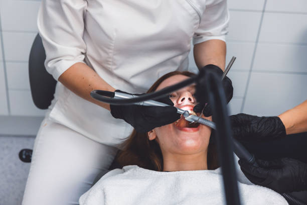 Best Holiday Emergency Dentist in Hamton, IL